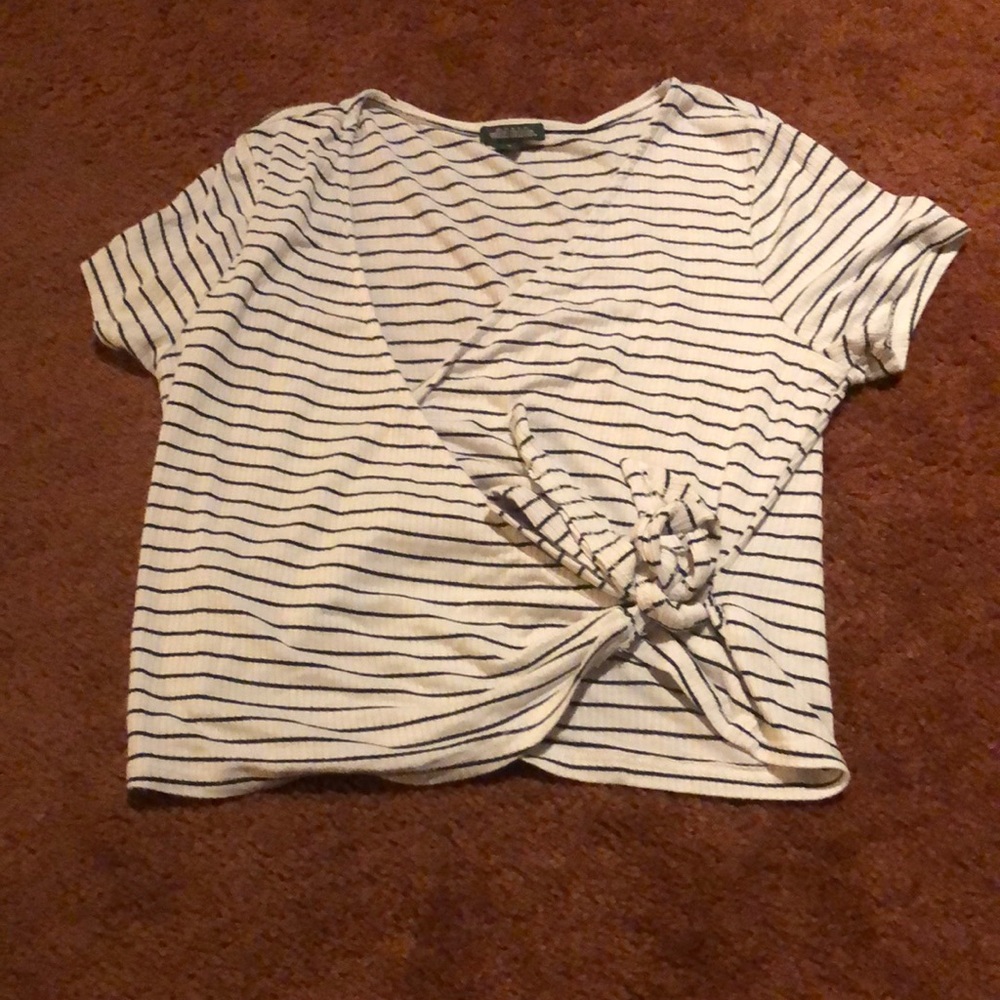 Striped faux wrap top tie waist medium jrs juniors cute top